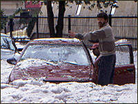 Hail stroms transform Bogotá